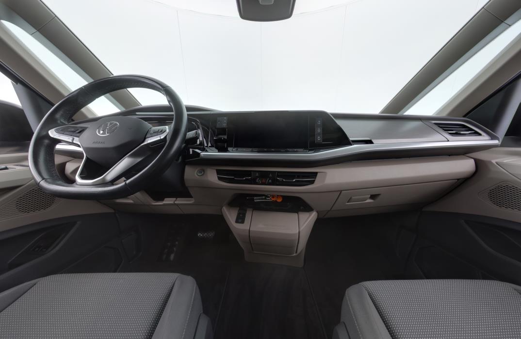VOLKSWAGEN Multivan 2022