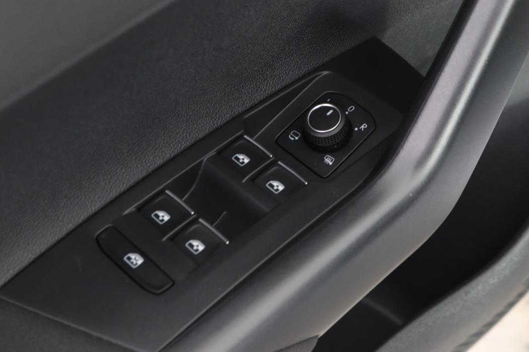 VOLKSWAGEN Taigo 2025