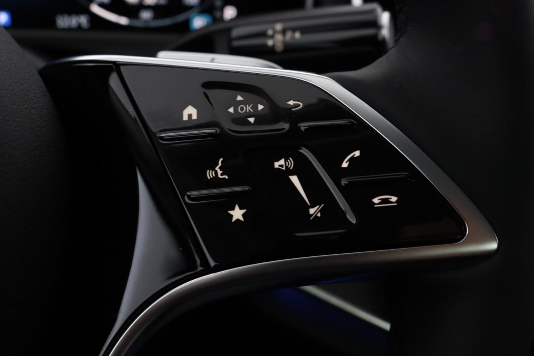 MERCEDES-BENZ E 2026