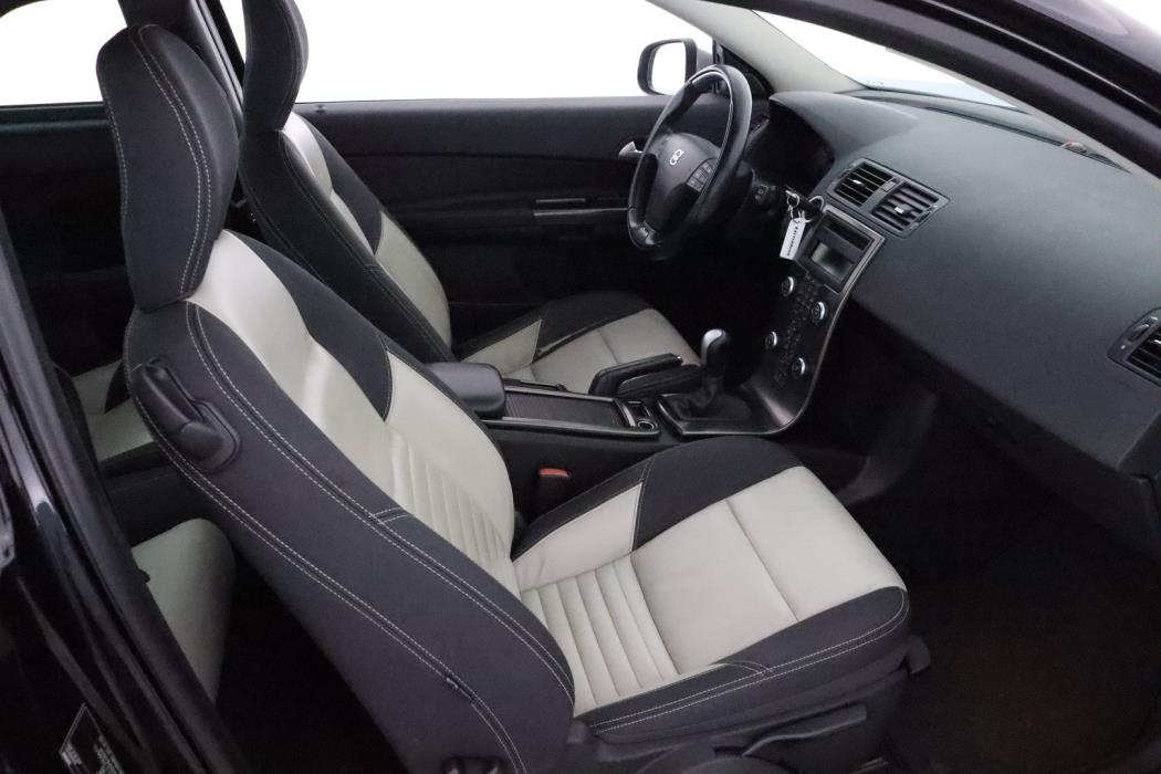 VOLVO C30 2012