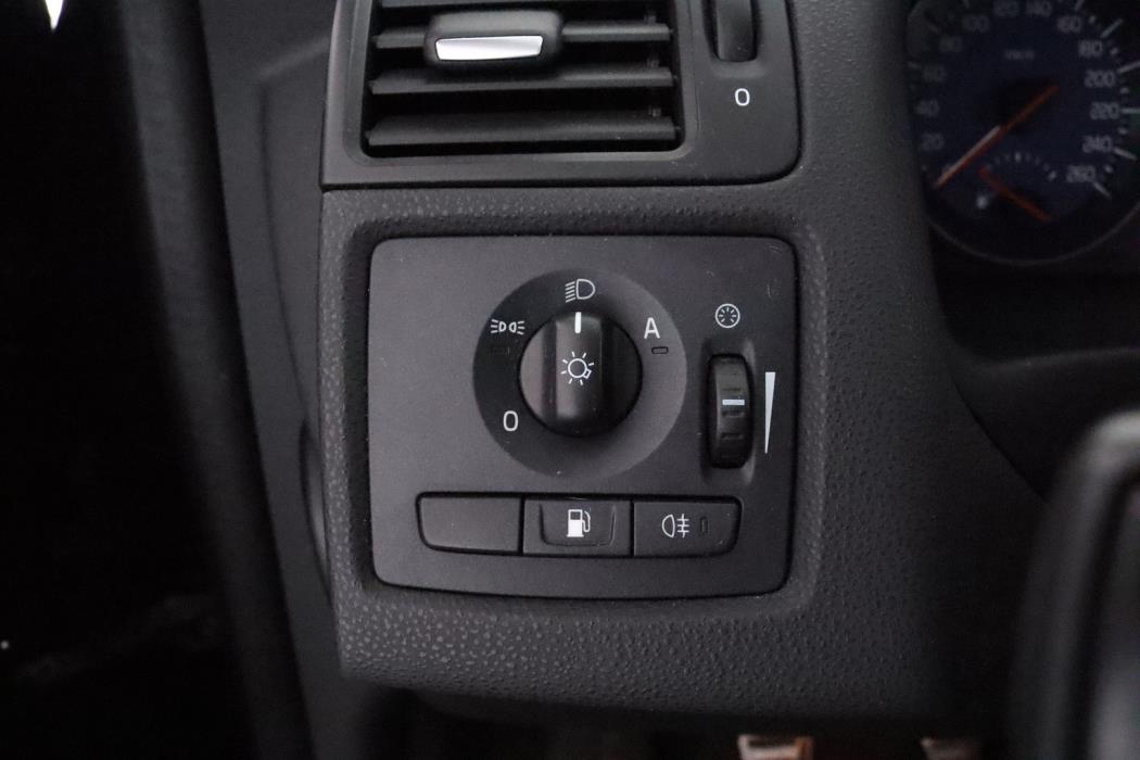VOLVO C30 2012
