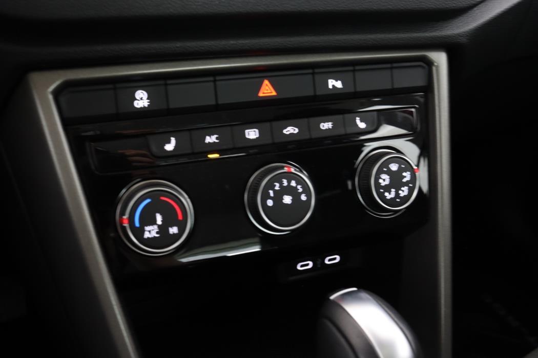 VOLKSWAGEN T-Roc 2021