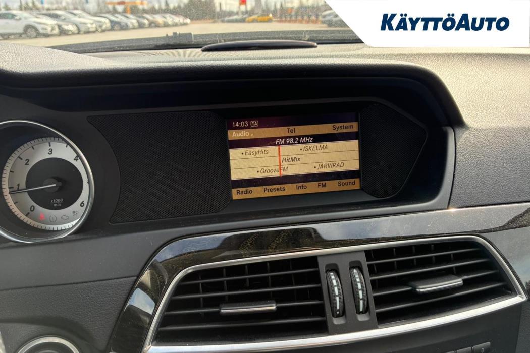 MERCEDES-BENZ C 2011