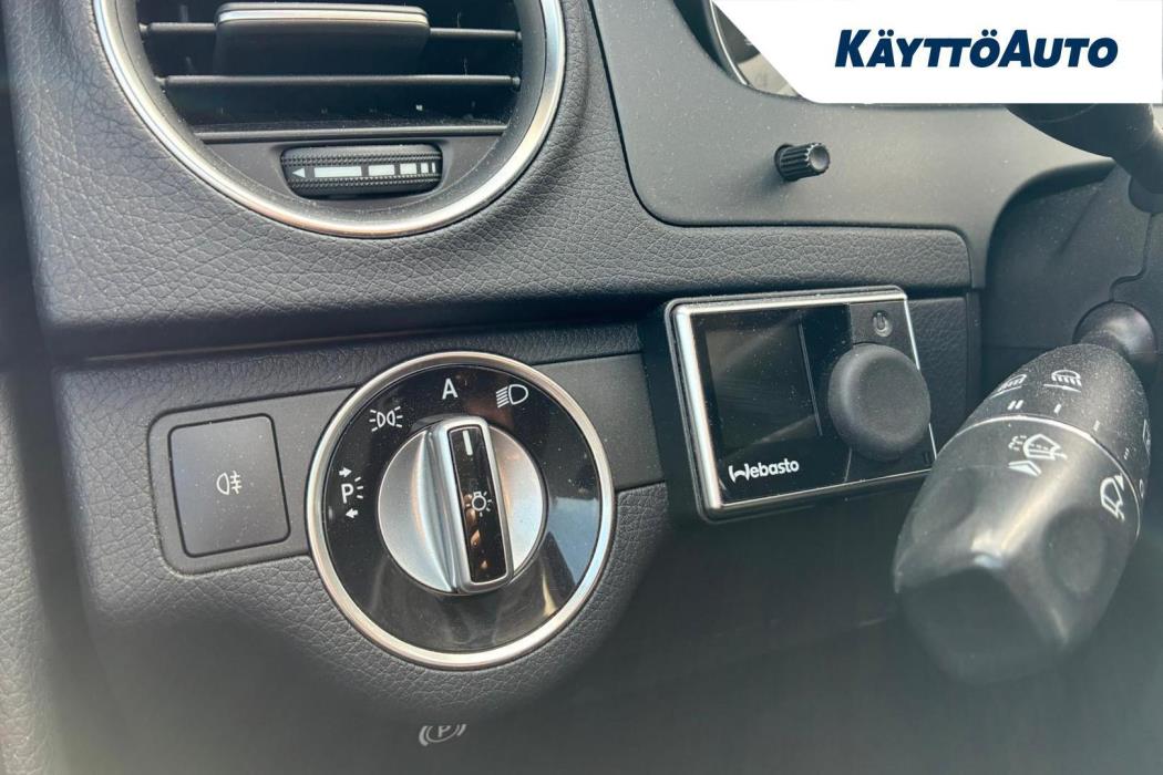 MERCEDES-BENZ C 2011