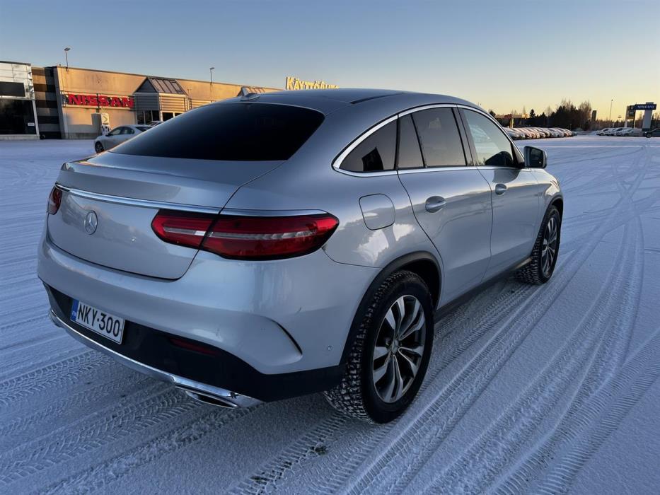 Mercedes-Benz GLE 2016