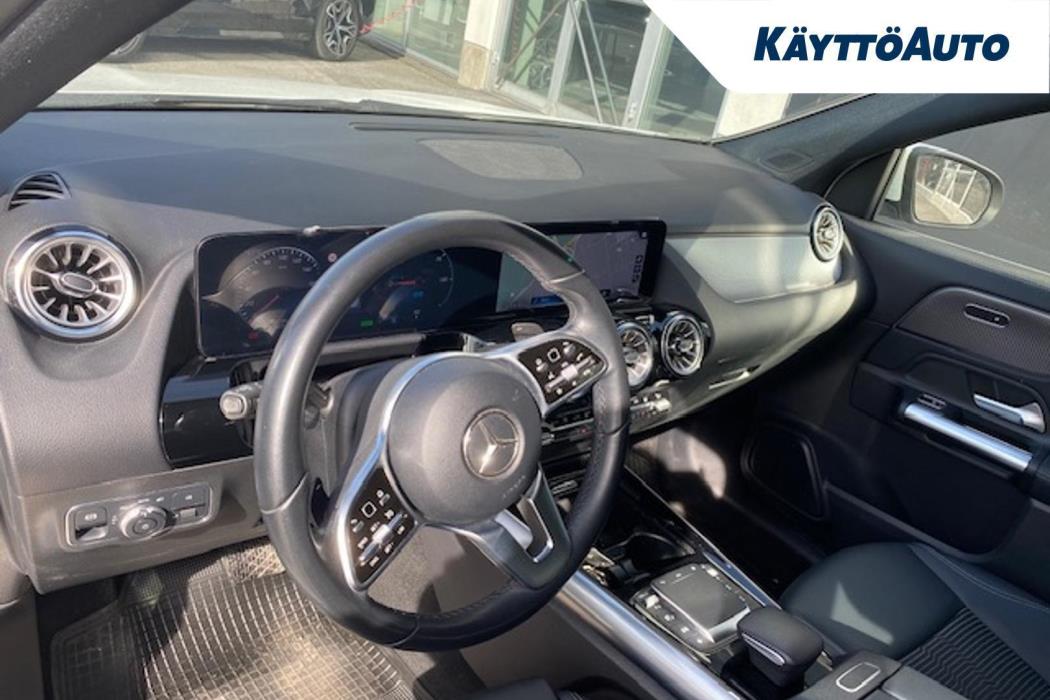 MERCEDES-BENZ EQA 2022