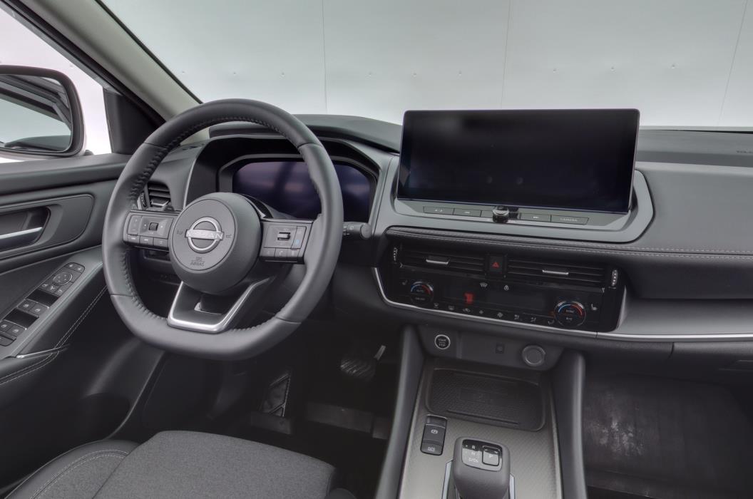 NISSAN Qashqai 2025