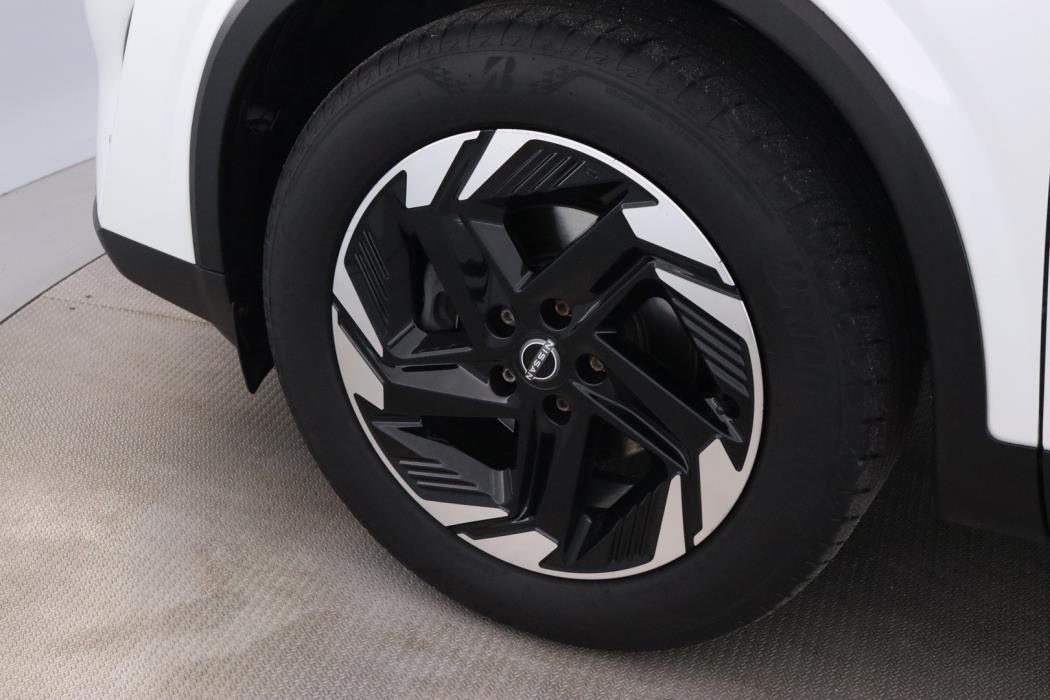 NISSAN Qashqai 2025