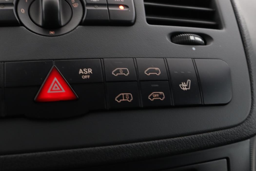 MERCEDES-BENZ Vito 2012