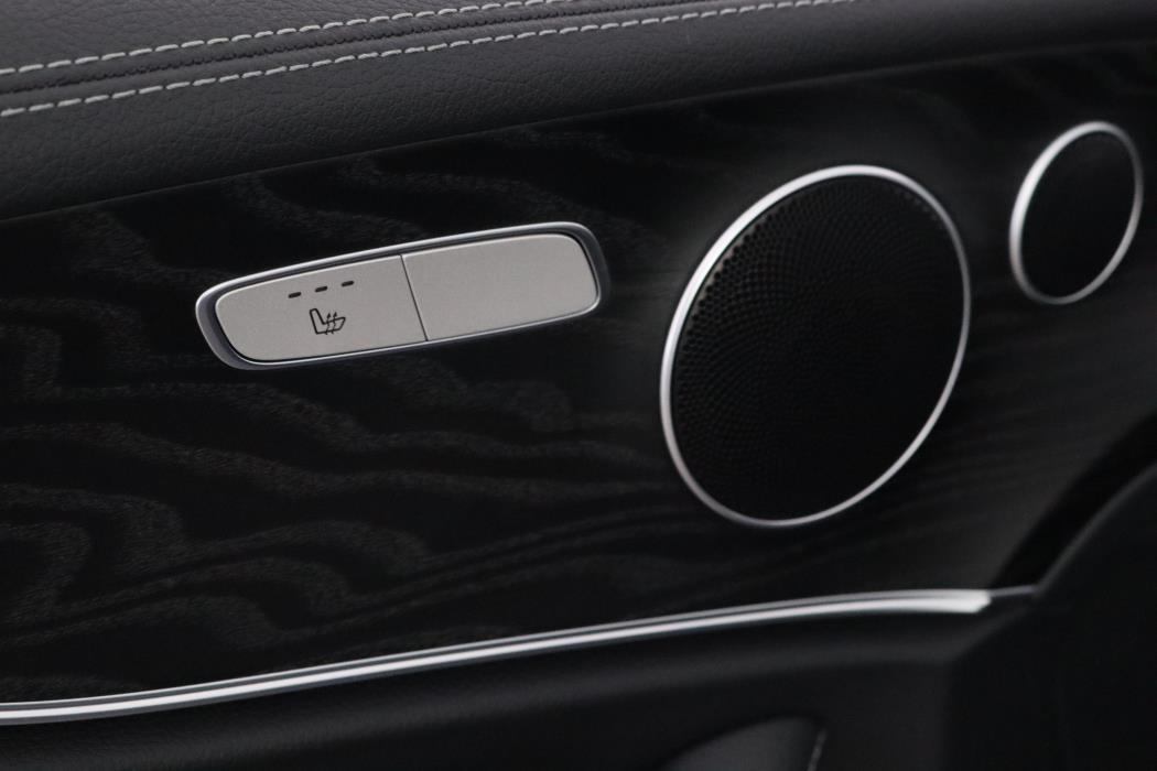 MERCEDES-BENZ E 2022