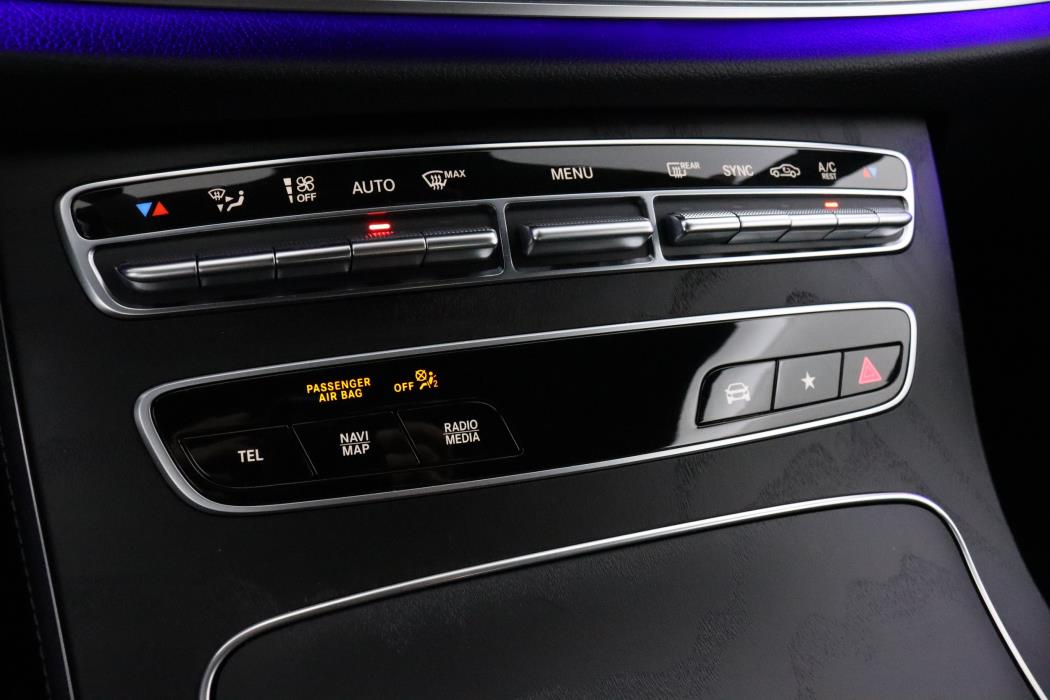 MERCEDES-BENZ E 2022