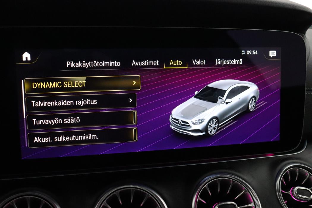 MERCEDES-BENZ E 2022