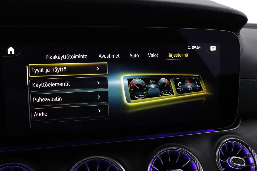 MERCEDES-BENZ E 2022