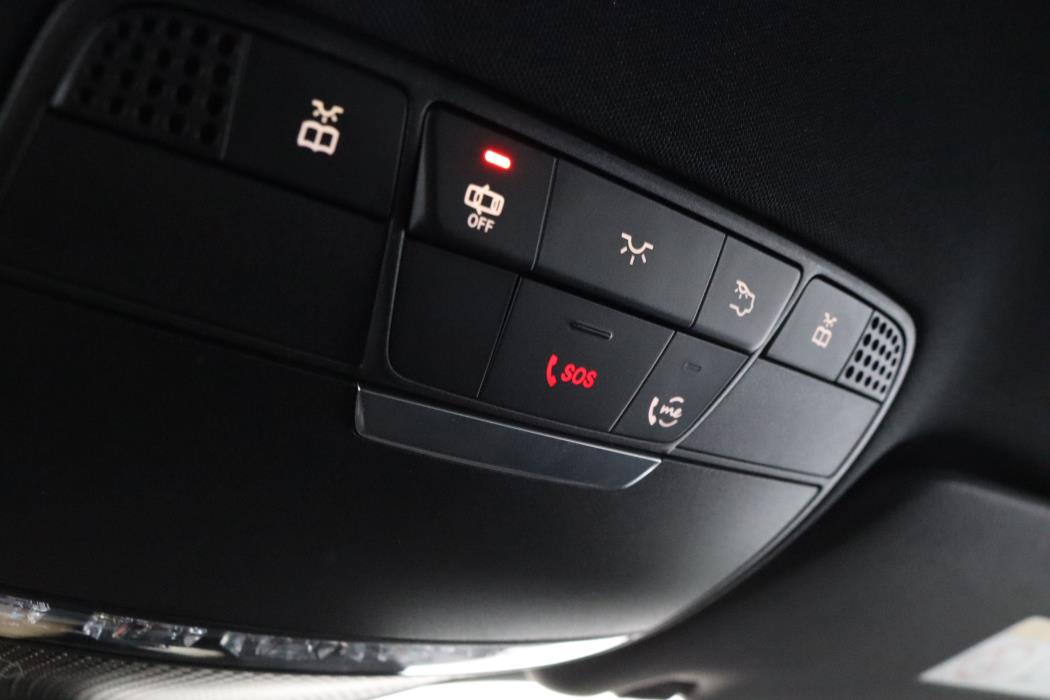 MERCEDES-BENZ E 2022