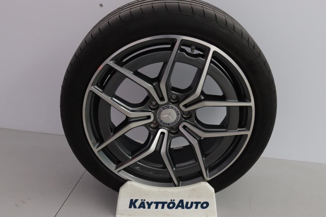 MERCEDES-BENZ E 2022