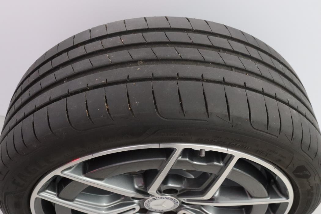 MERCEDES-BENZ E 2022