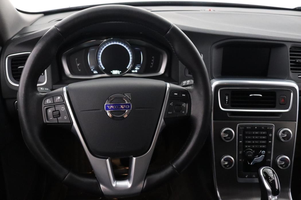 VOLVO V60 Cross Country 2015