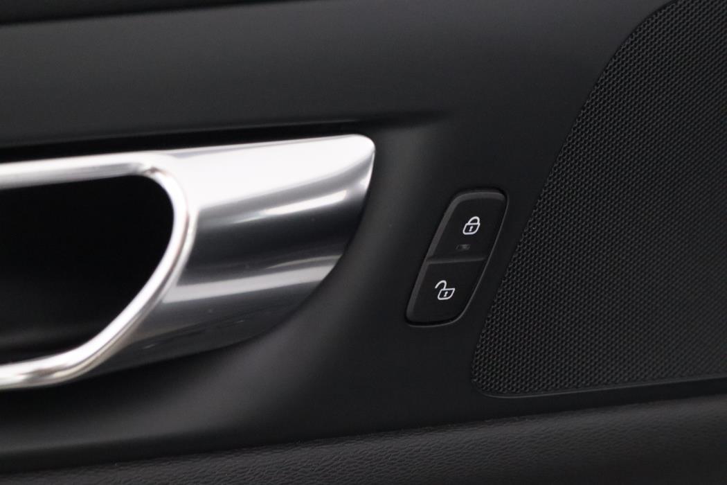 VOLVO V60 Cross Country 2019