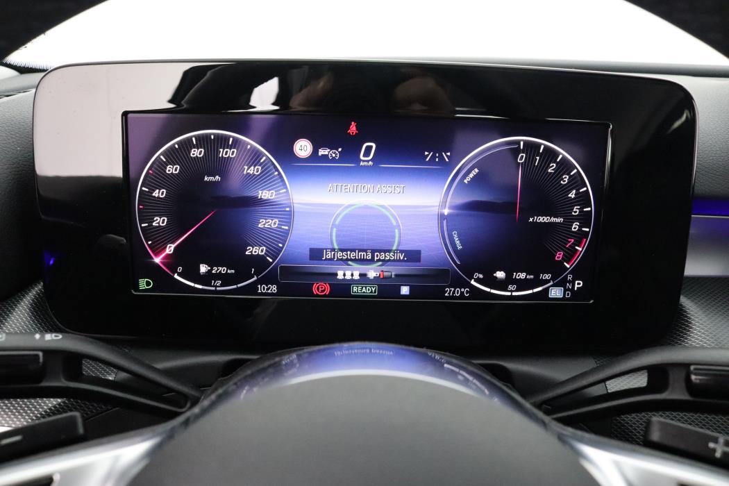 MERCEDES-BENZ C 2023