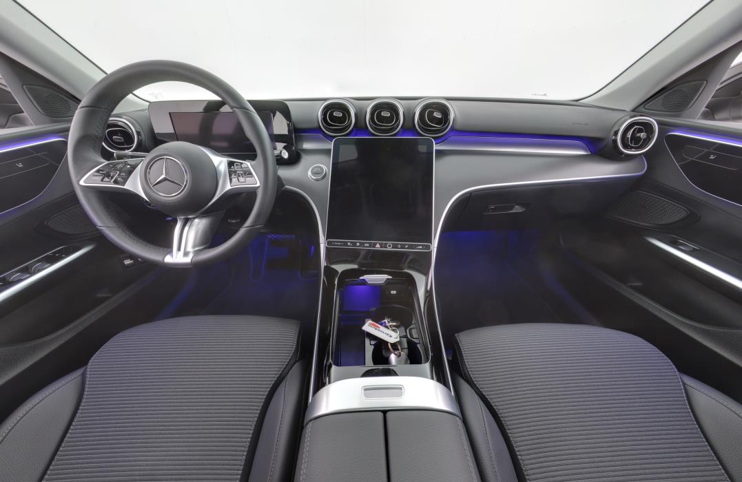 MERCEDES-BENZ C 2023