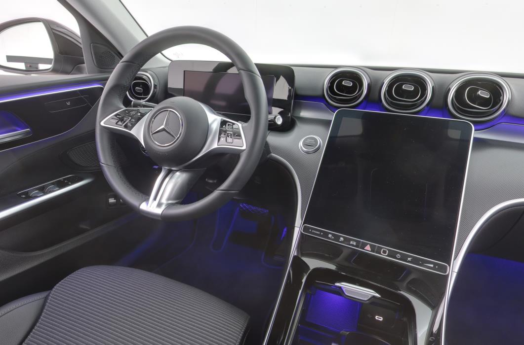 MERCEDES-BENZ C 2023