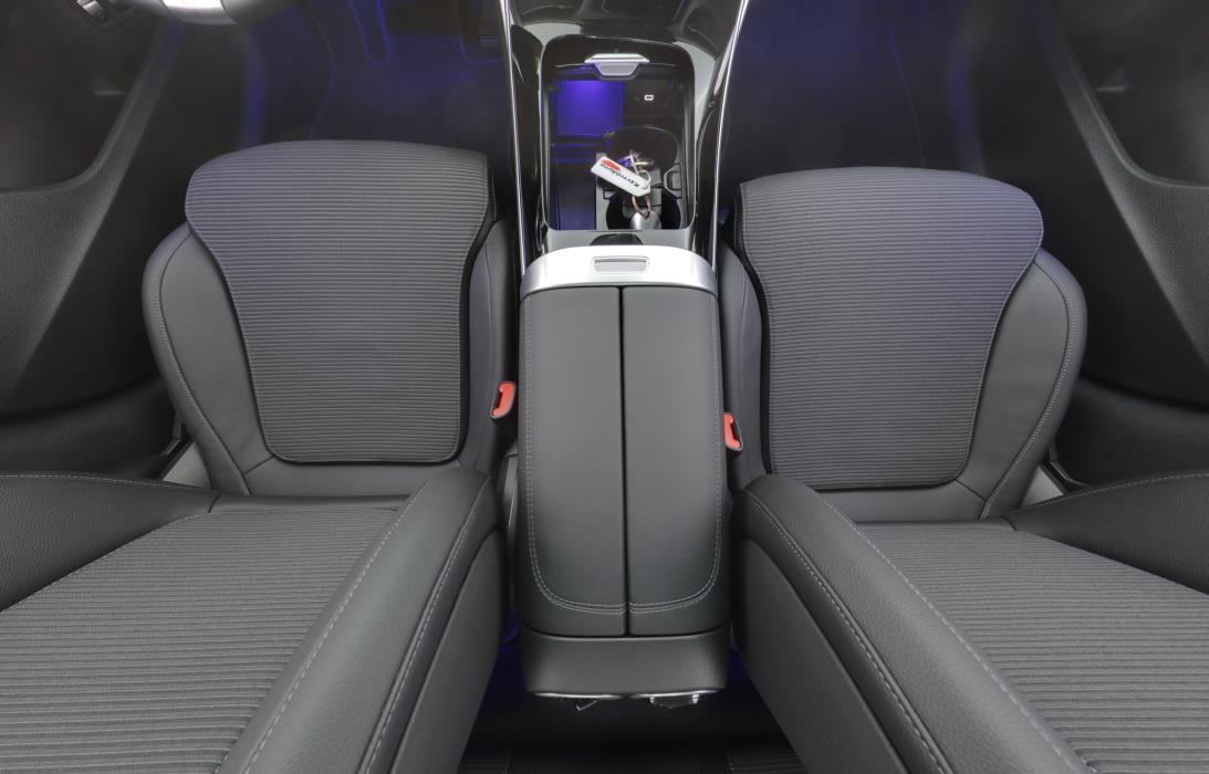 MERCEDES-BENZ C 2023