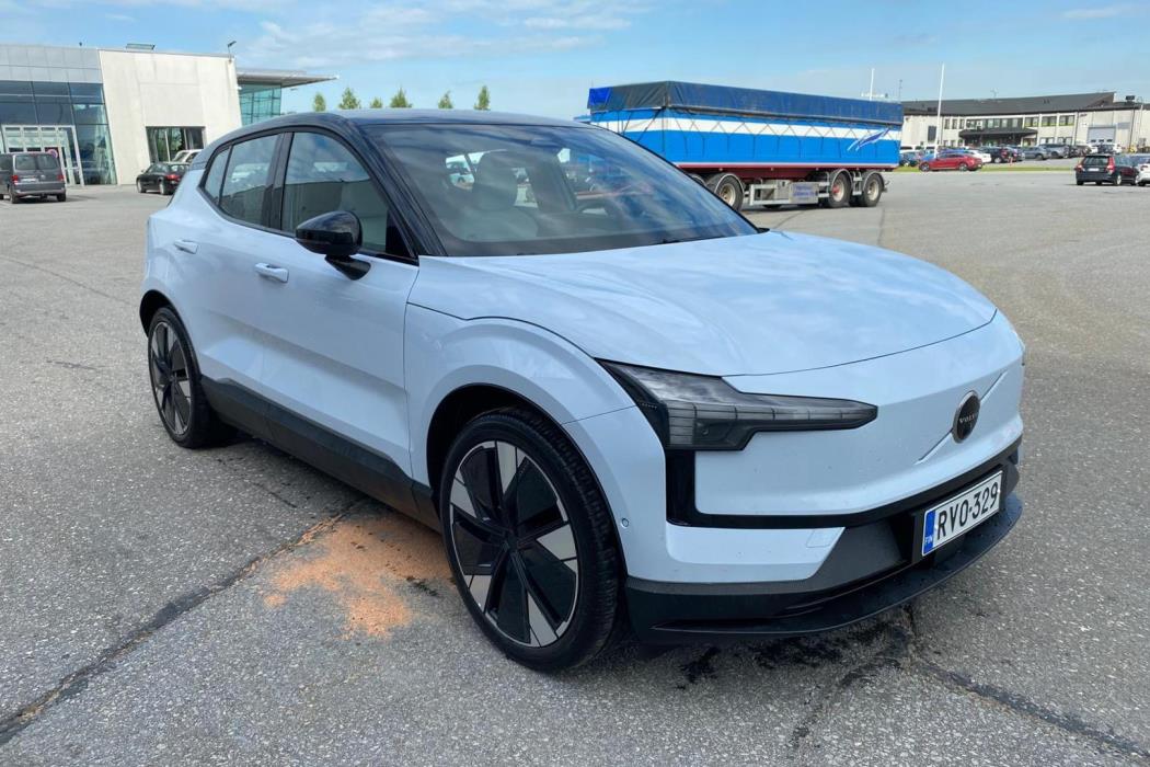 VOLVO EX30 2023