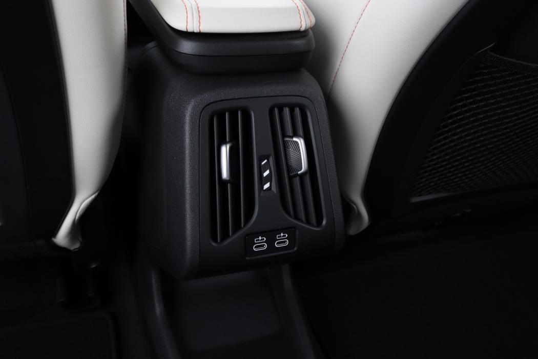 BMW iX2 2024