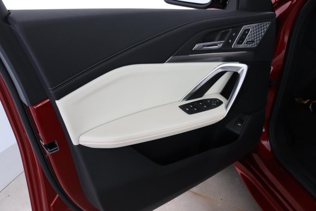 BMW iX2 2024