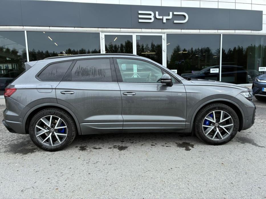 VOLKSWAGEN Touareg 2024
