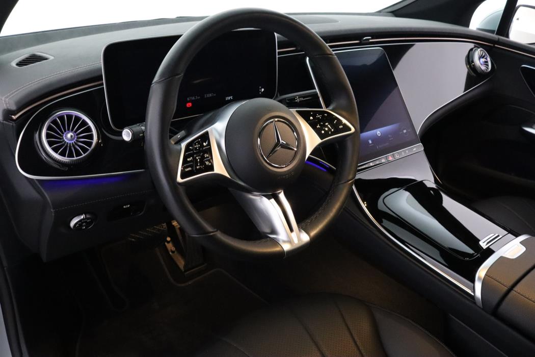 MERCEDES-BENZ EQE 2024