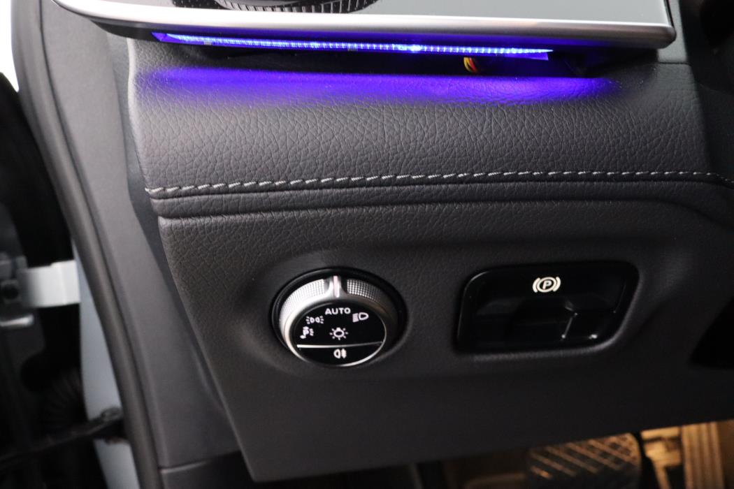 MERCEDES-BENZ EQE 2024