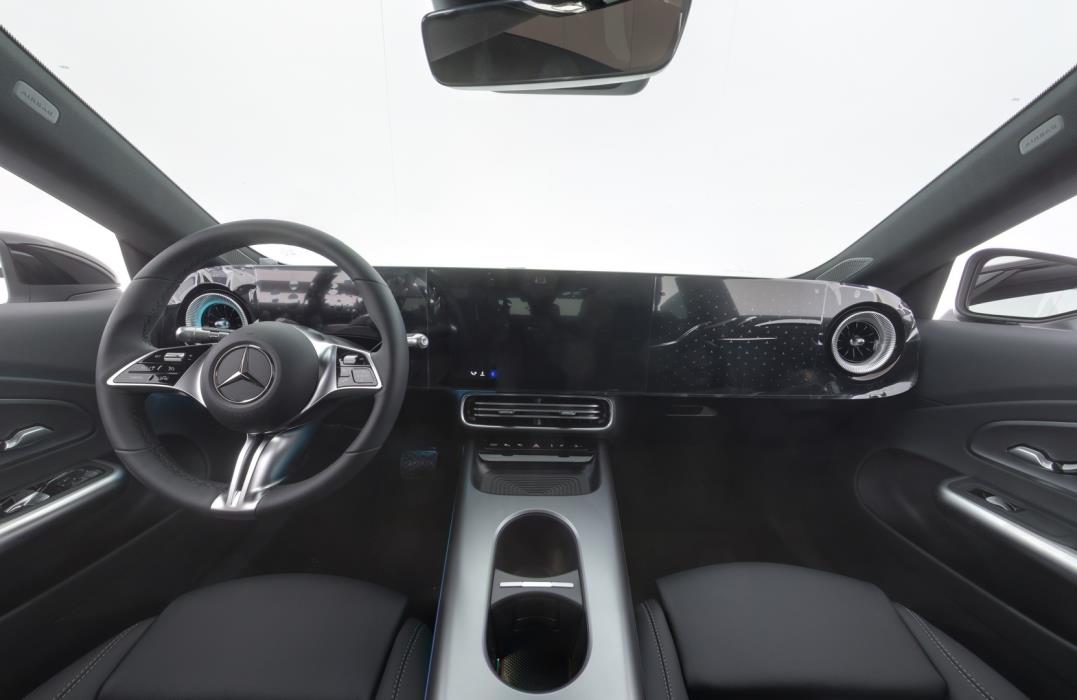 MERCEDES-BENZ CLA 2026