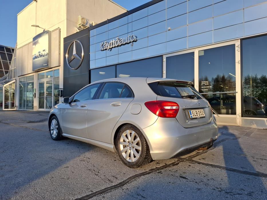 MERCEDES-BENZ A 2013