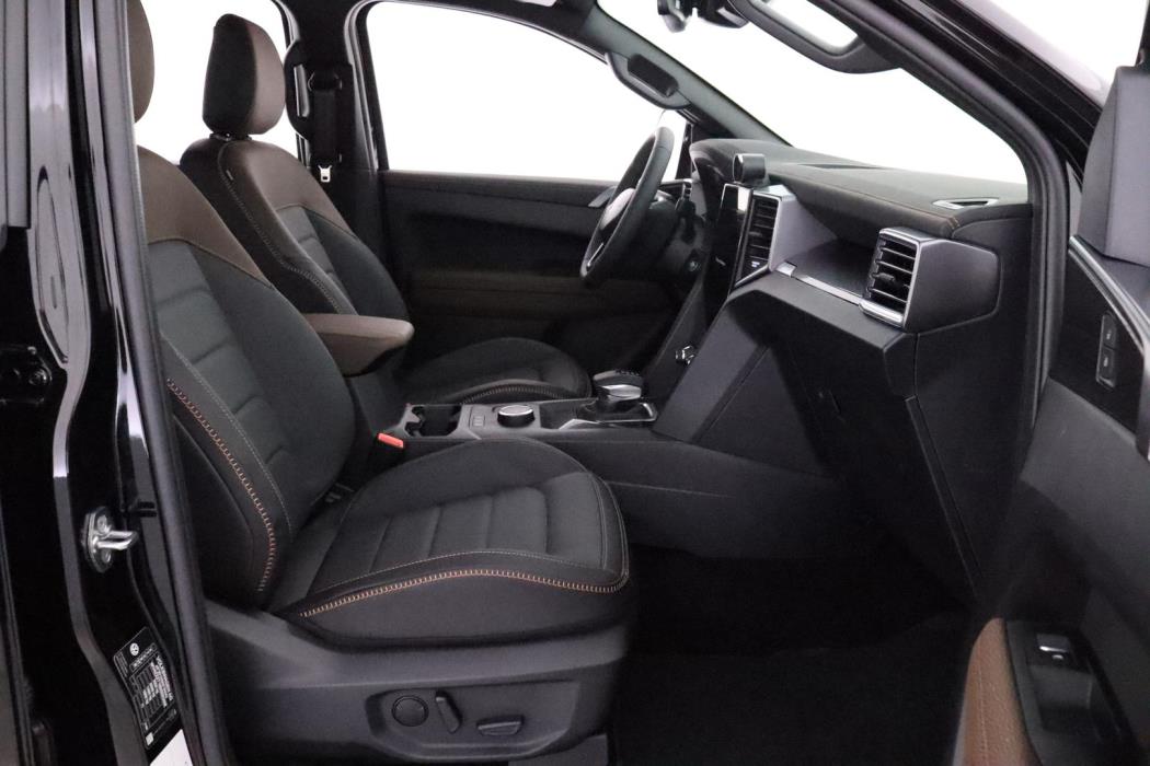 VOLKSWAGEN Amarok 2026