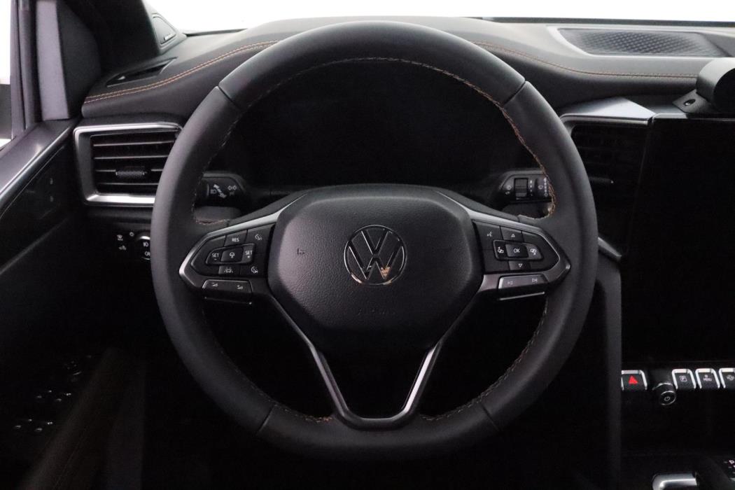 VOLKSWAGEN Amarok 2026