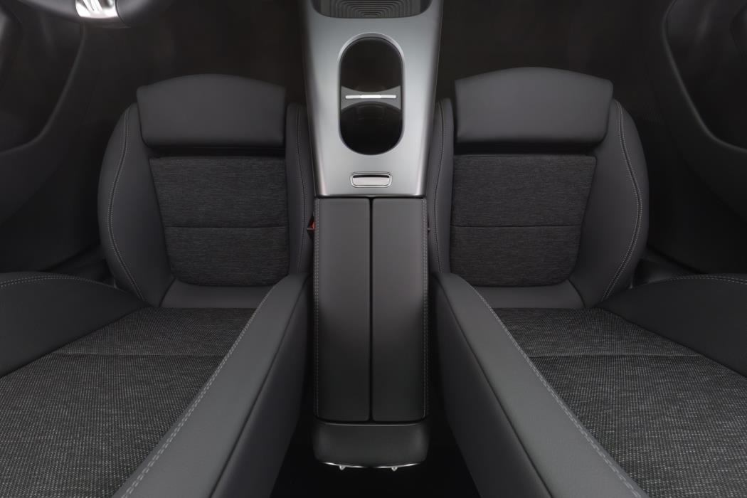 MERCEDES-BENZ CLA 2026