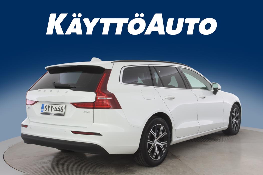 VOLVO V60 2023
