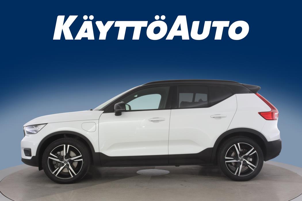VOLVO XC40 2020