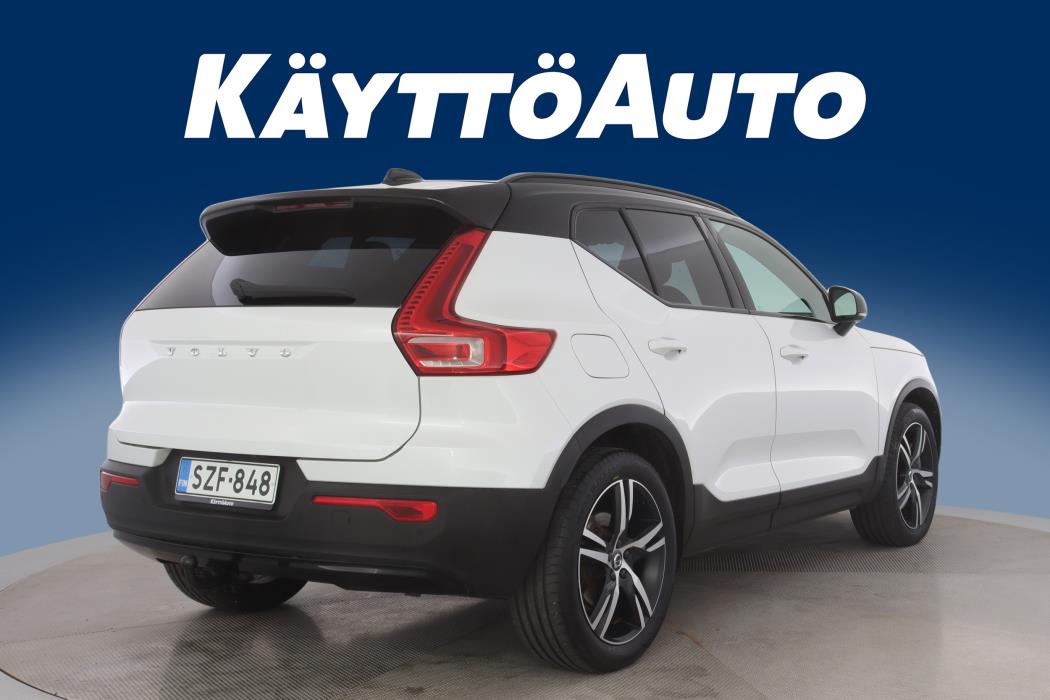 VOLVO XC40 2020