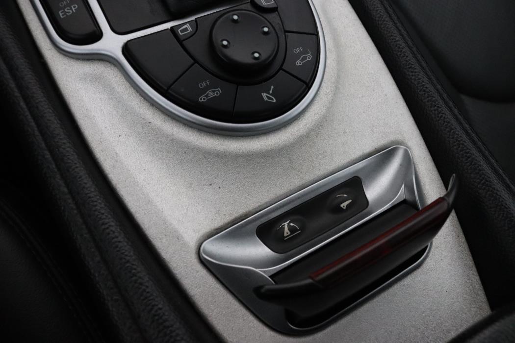 MERCEDES-BENZ SL 2003