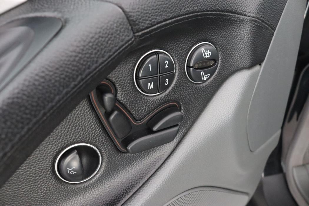 MERCEDES-BENZ SL 2003