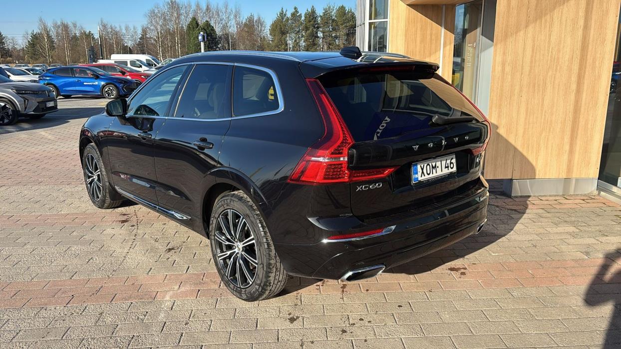 VOLVO XC60 2017