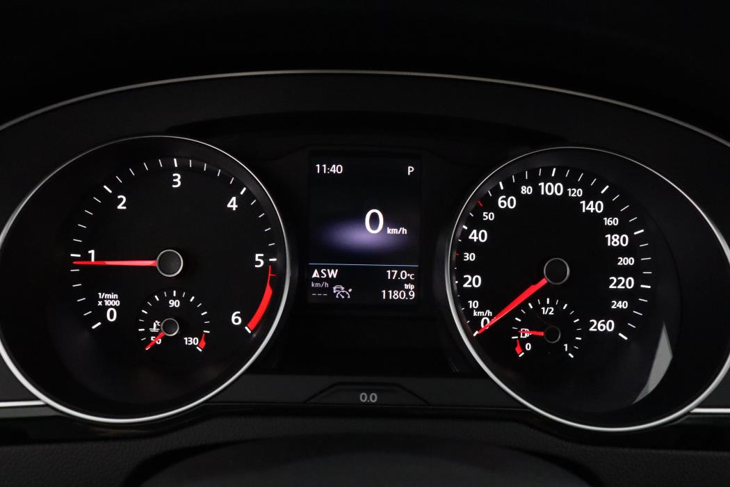 VOLKSWAGEN Passat 2020