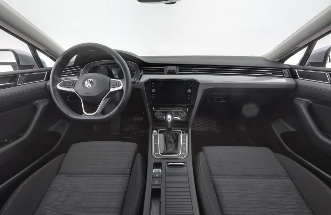 VOLKSWAGEN Passat 2020