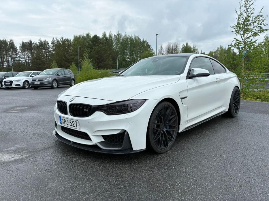 BMW M4 2015