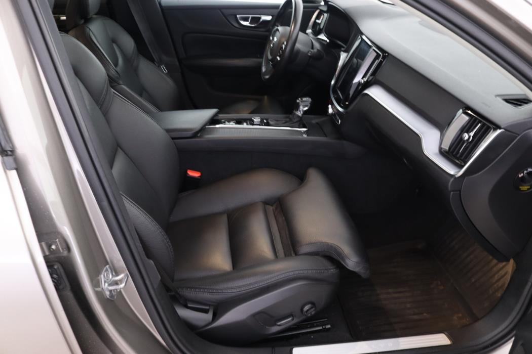 VOLVO V60 Cross Country 2019