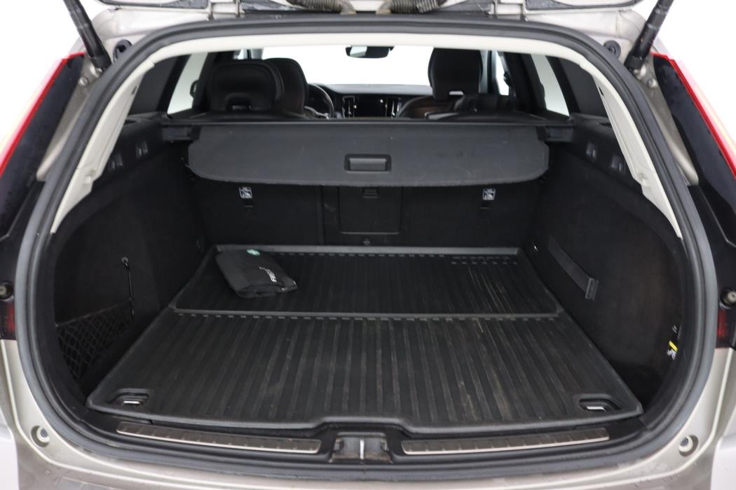 VOLVO V60 Cross Country 2019