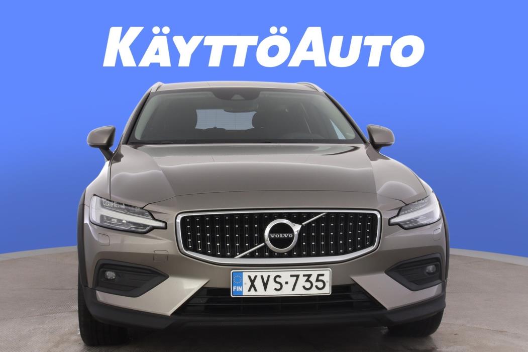 VOLVO V60 Cross Country 2019
