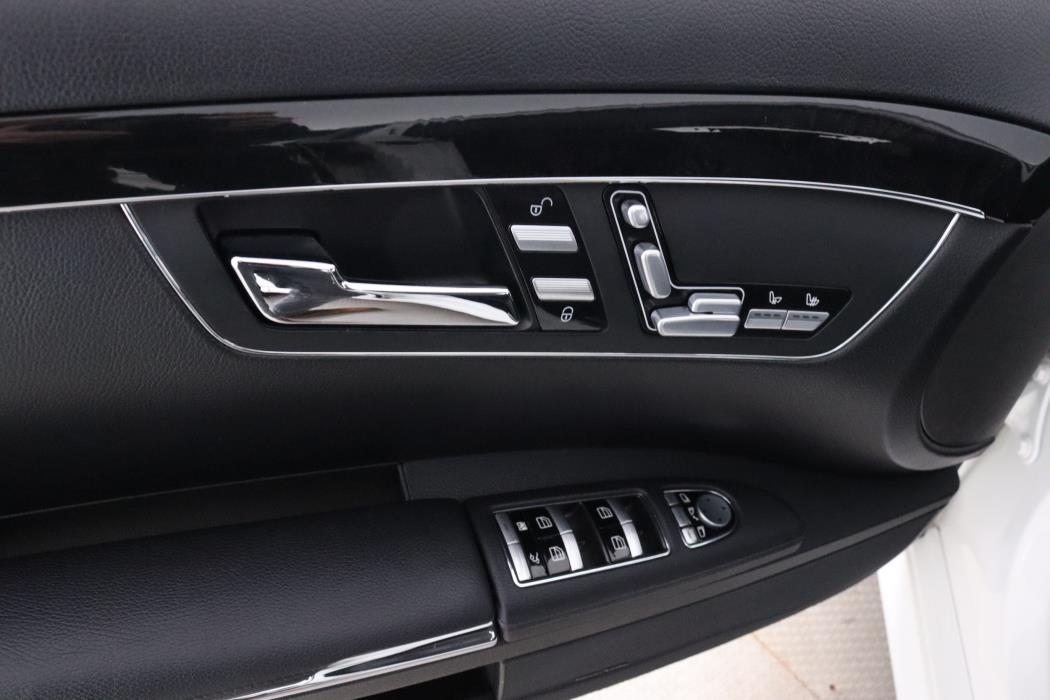 MERCEDES-BENZ S 2009